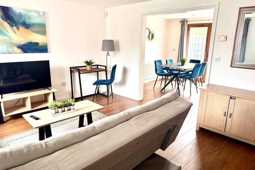 Entire apartment, Wakefield 3 Bed Home in Wakefield, West Yorkshire