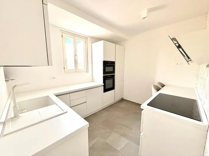 Appartamento vacanze per 4 persone, con giardino e panorama, adatto a famiglie con bambini - 1