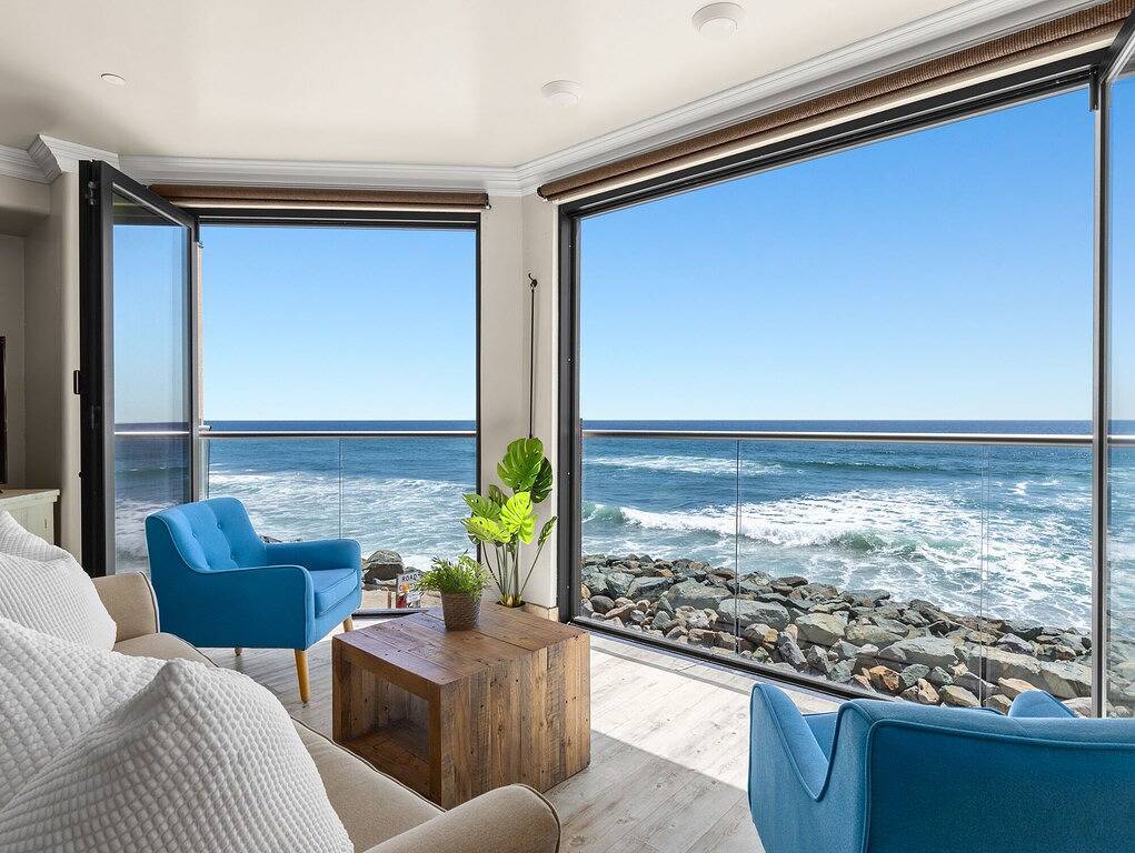 Ganze Wohnung, Luxus Oceanfront Rental mit einem Spa in Oceanside, San Diego County