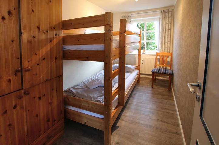 Ganze Wohnung, Kiek Ut 9, Whg. 2 - Ferienwohnung mit 3- Zimmern auf ca. 50m² in Nordfriesische Inseln (Schleswig-Holstein) (Schleswig-Holstein), Wyk auf Föhr
