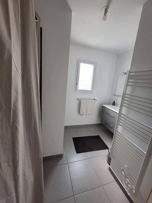 Location de vacances pour 6 personnes, avec jardin dans Essarts-en-Bocage - 4