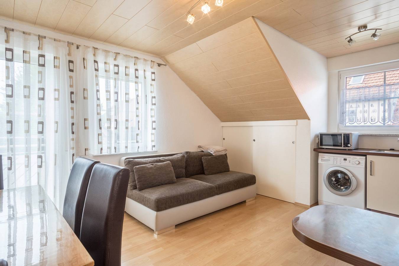 Appartement entier, Appartement "Welte" près du lac de Constance avec vue sur les montagnes, jardin et piscine in Ravensburger Spieleland, Meckenbeuren