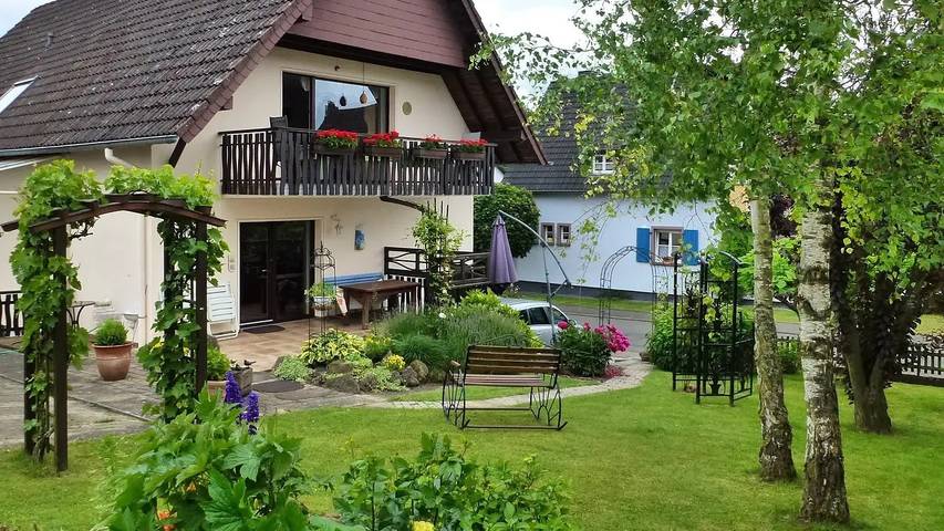 Ferienwohnung für 2 Personen, mit Terrasse und Garten