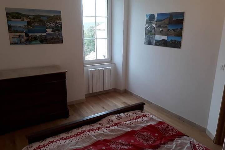 Gîte pour 4 personnes, avec piscine et jardin à Banon - 3