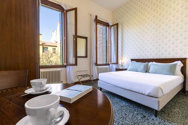 Bed and breakfast for 3 people, with garden in Venice