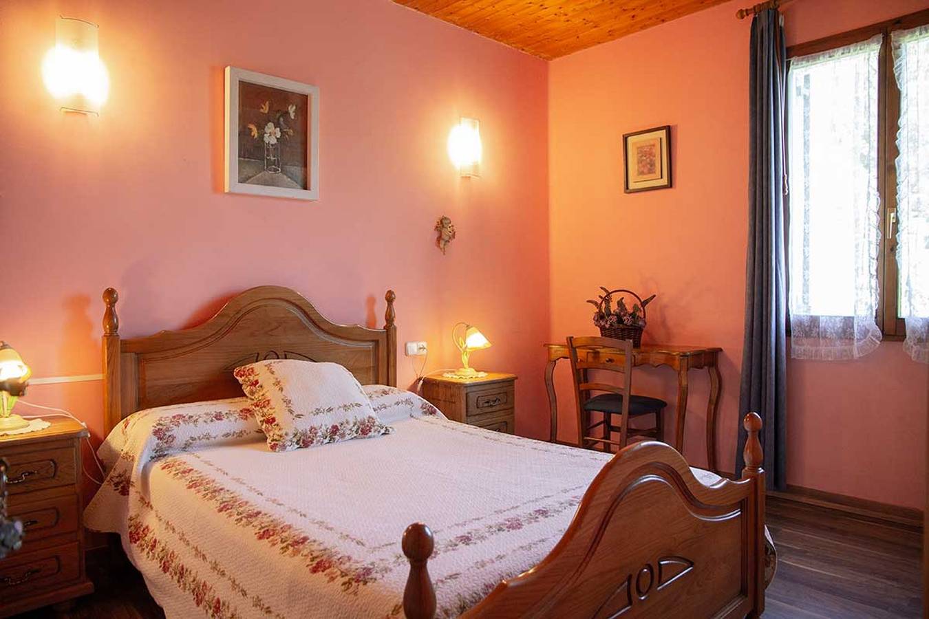 Großes Haus mit Bergblick in Gaindola in Luzaide, Navarra Provinz