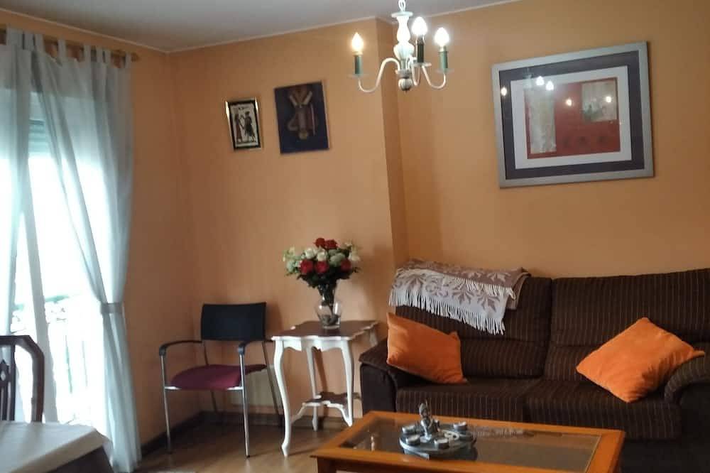 Ganze Wohnung, Duplex en el Centro de Carballo in Carballo, Costa de Galicia