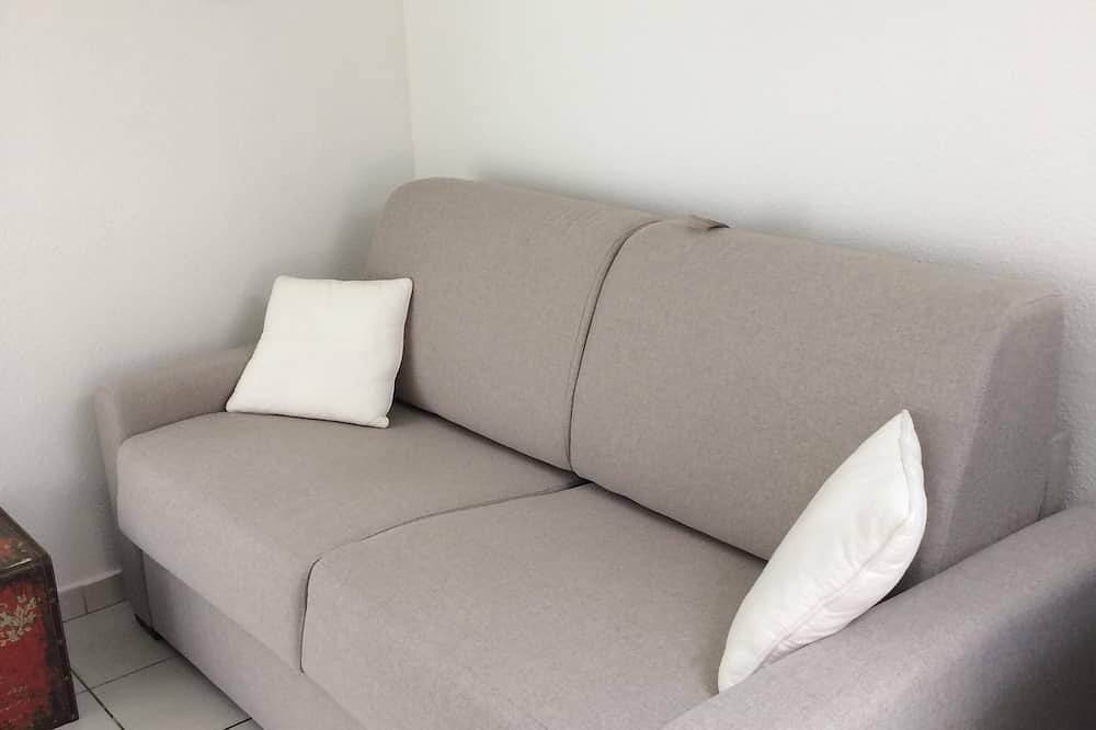 Apartamento entero, Estudio independiente en la villa Carcassonne in Pezens, Región de Carcassonne