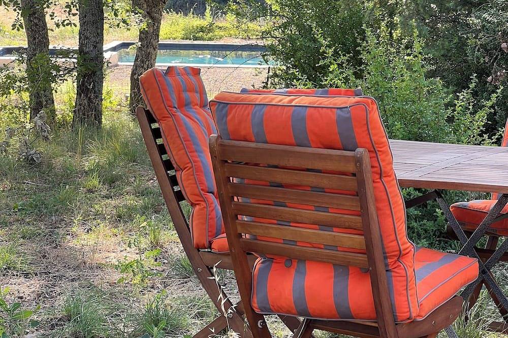 Le Charme D'une Cabane, le Confort en Plus in Aups, Brignoles region
