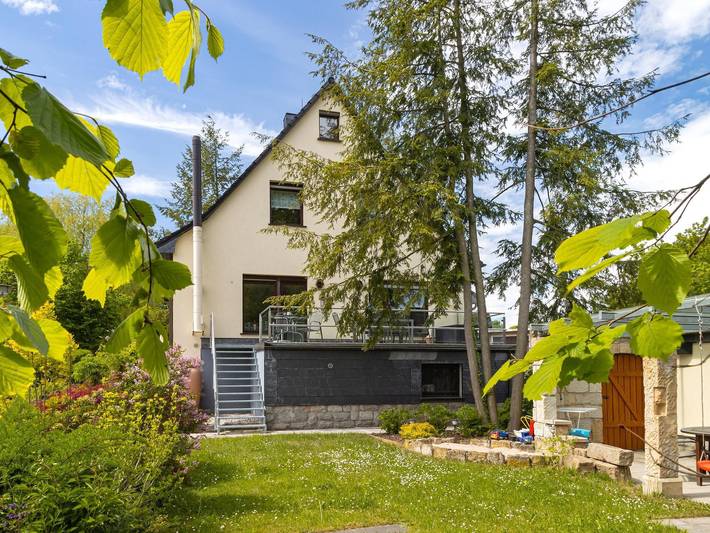 Ferienhaus für 9 Personen, mit Balkon und Terrasse sowie Garten und Sauna in Stadt Wehlen