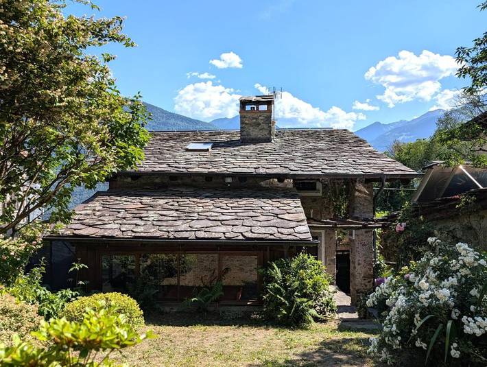 Appart’hôtel pour 4 personnes, avec vue ainsi que jardin et terrasse
