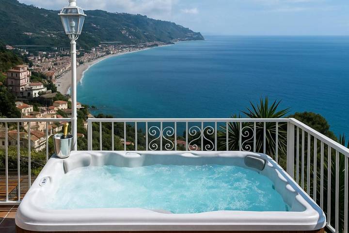 Maison d’hôte pour 6 personnes, avec terrasse et vue à Taormina