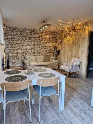 Gîte pour 4 personnes, avec jardin ainsi que terrasse et vue à Berny-Rivière