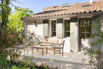 Gîte pour 4 personnes, avec jardin et terrasse à Capian