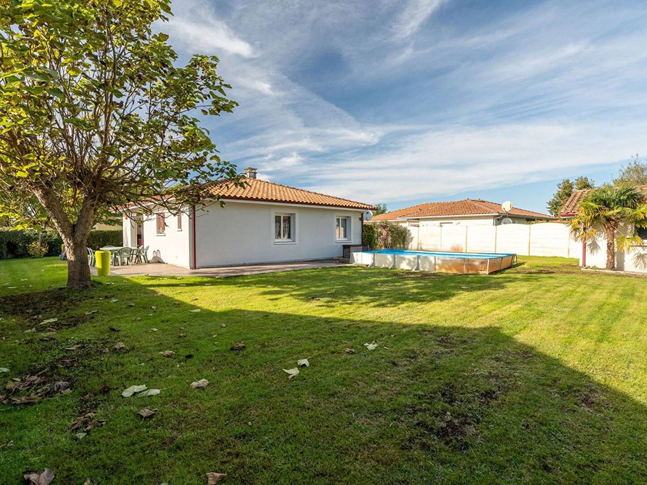 Maison Confortable à Biscarrosse avec Piscine Privée et Animaux Acceptés in Biscarrosse (bourg), Biscarrosse