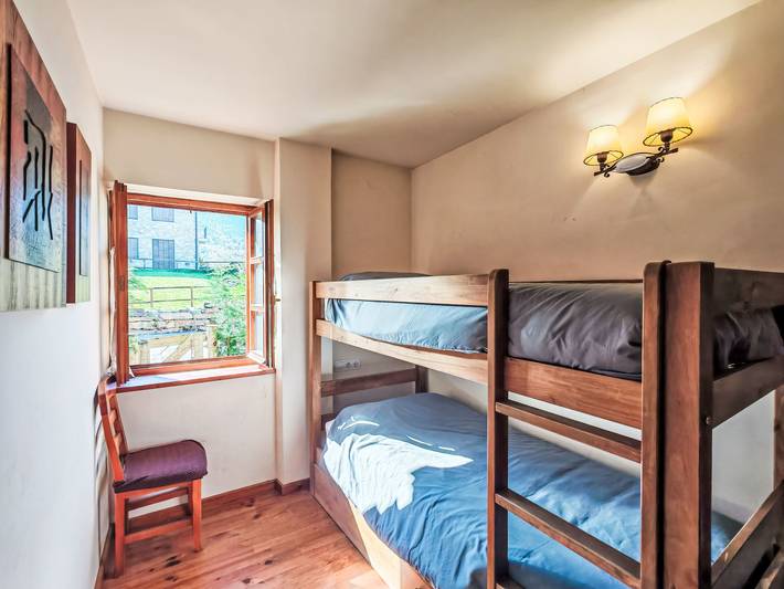 Gîte pour 6 personnes, avec terrasse dans Vallee De Boi - 3