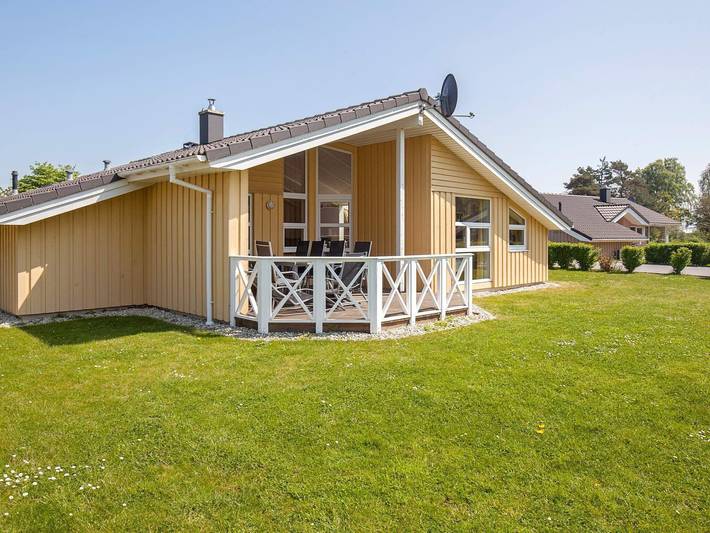 Ferienhaus für 12 Personen, mit Whirlpool und Terrasse sowie Garten und Sauna in Lensterstrand - 2