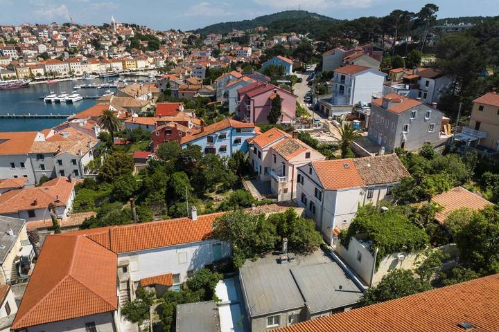 Ferienwohnung für 2 Personen, mit Balkon/Terrasse auf Lošinj - 2