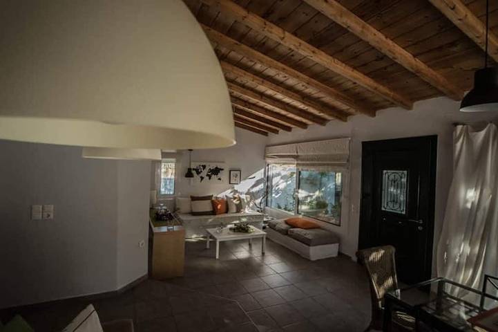 Location de vacances pour 7 personnes, avec jacuzzi ainsi que jardin et balcon dans Stafylos - 4