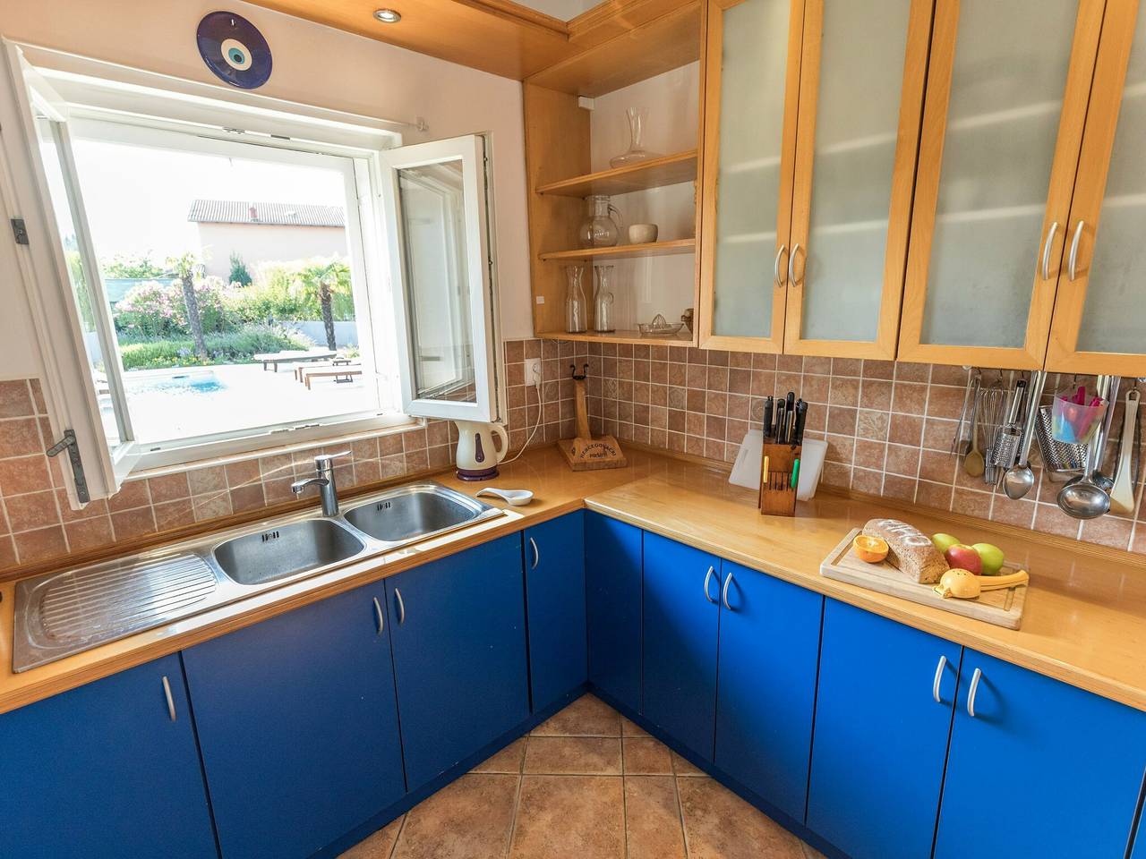 Villa in Bilice nahe Adria & See in Bilice, Šibenik-Knin