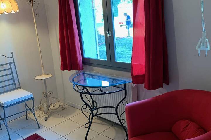 Location de vacances pour 3 personnes, avec jardin à Damiatte - 2