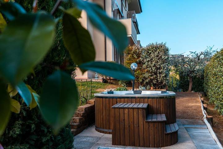 Appartamento vacanze per 4 persone, con giardino e panorama, con animali domestici - 1