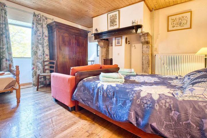 Pet friendly home in Plazac in Plazac, Périgord Noir
