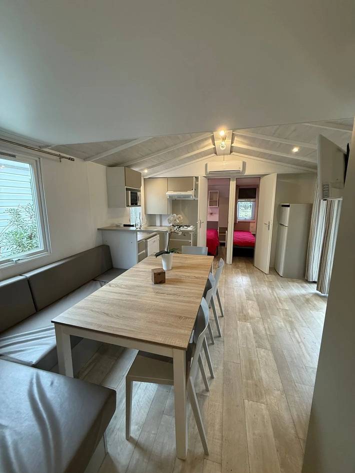 Camping für 8 Personen, mit Sauna und Whirlpool sowie Kinderpool in Agde - 4