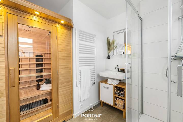 Ganze Wohnung, Ferienwohnung Sami im Nordseeresort - Balkon, Nordsee- und Strandnah, Kamin, Sauna, Duschbad in Büsum, Kreis Dithmarschen