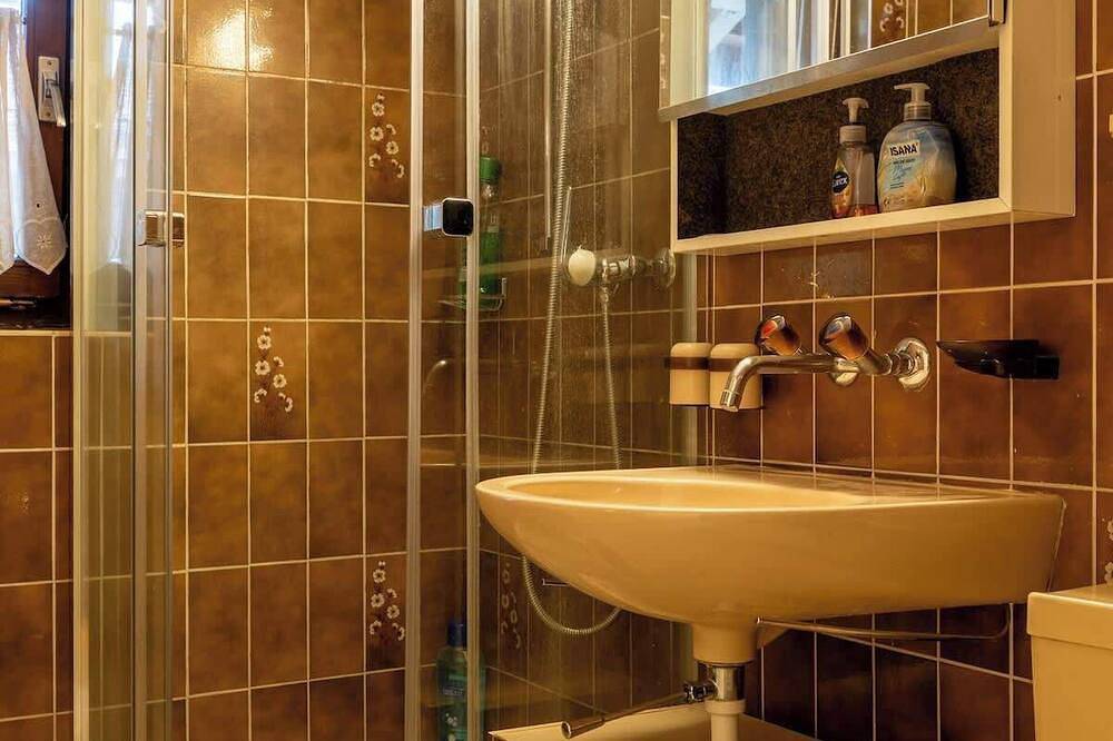 Ganze Wohnung, Nature Park Escape | Cozy Apartment + Bbq in Diemtigen, Frutigen - Lenk - Adelboden