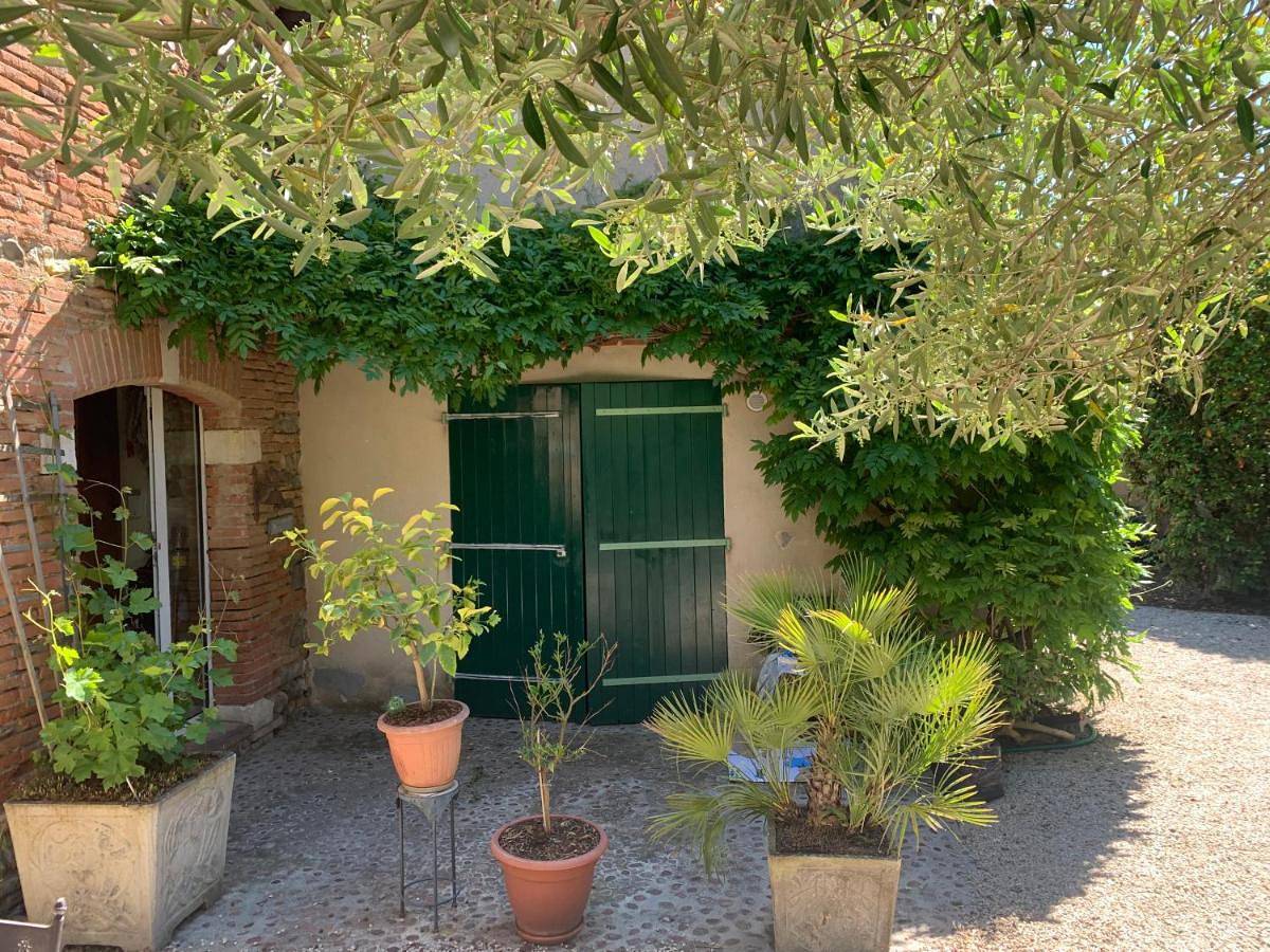 Double Room with Pool View in Noé, Haute-Garonne