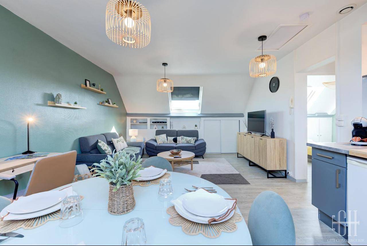 Appartement entier, Le Mirabeau - Gare à 100m - Wifi - Bureau - 2 V in Saint-Pierre-des-Corps, Région de Tours