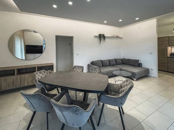 Location de vacances pour 6 personnes, avec bassin pour enfant ainsi que jardin et vue sur le lac, animaux acceptés à Bardolino - 4