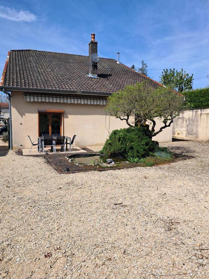 Location de vacances pour 6 personnes, avec jardin, animaux acceptés dans Beurville