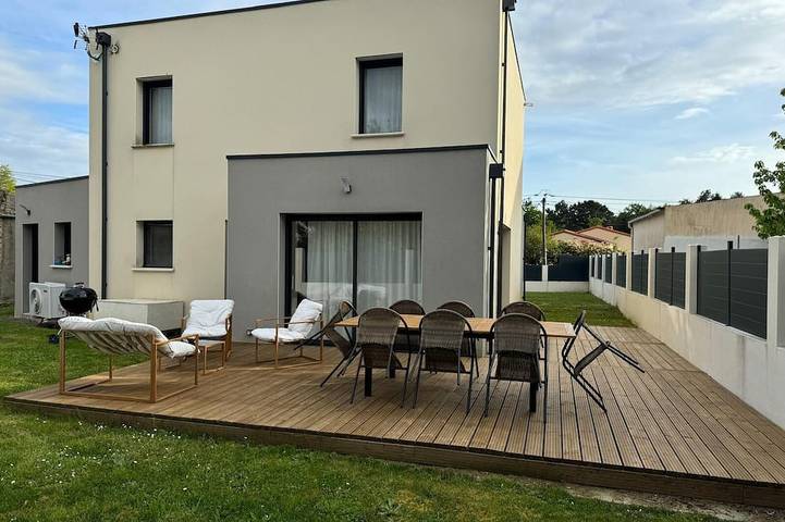 Location de vacances pour 8 personnes dans La Chapelle-Heulin