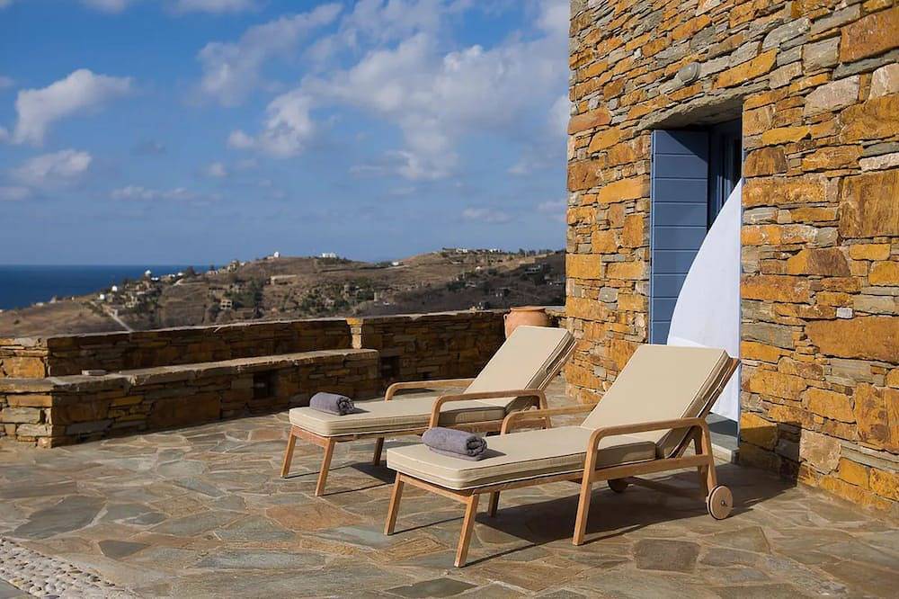 Luxury Cycladic Villa in Koundouros in Kea