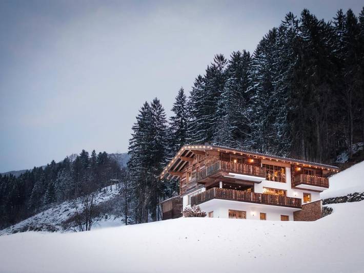 Ferienhaus für 8 Personen, mit Balkon und Terrasse sowie Garten