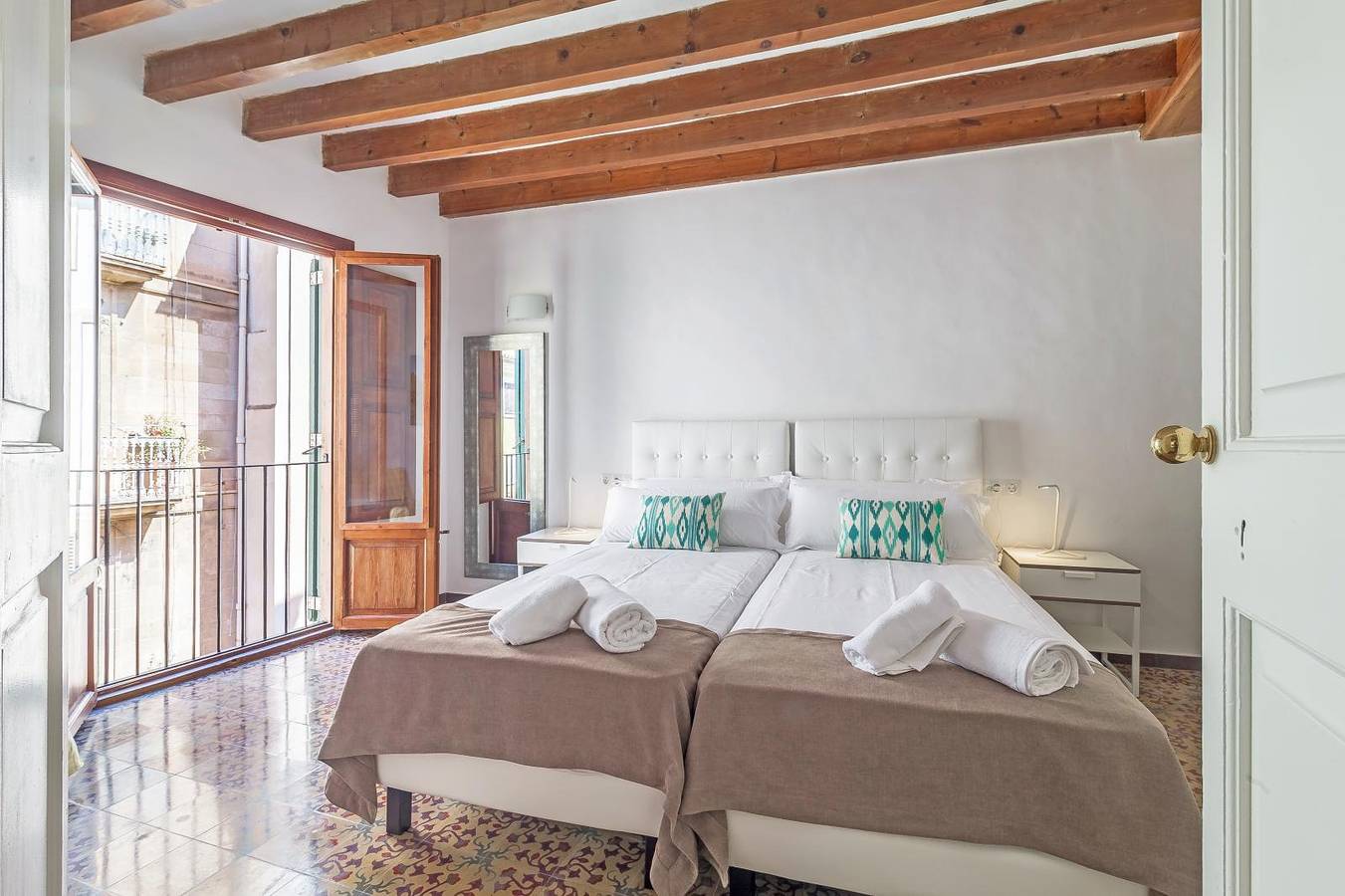 Entire apartment, 1 Bedroom Apartment Can Boss Ti Cala Molins in Palma Old Town, Palma