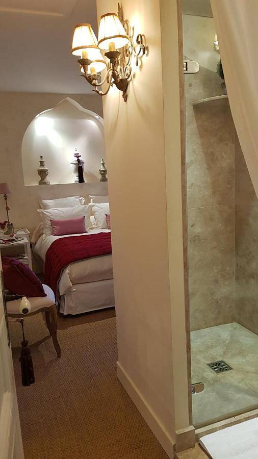 Location de vacances pour 2 personnes, avec jardin ainsi que vue et terrasse à Saint-Gervais-la-Forêt - 2