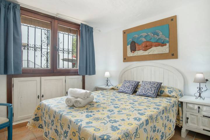 Apartamento 'Estudio El Olivo' con piscina compartida, Wi-Fi y aire acondicionado in Barbate, Costa de la Luz