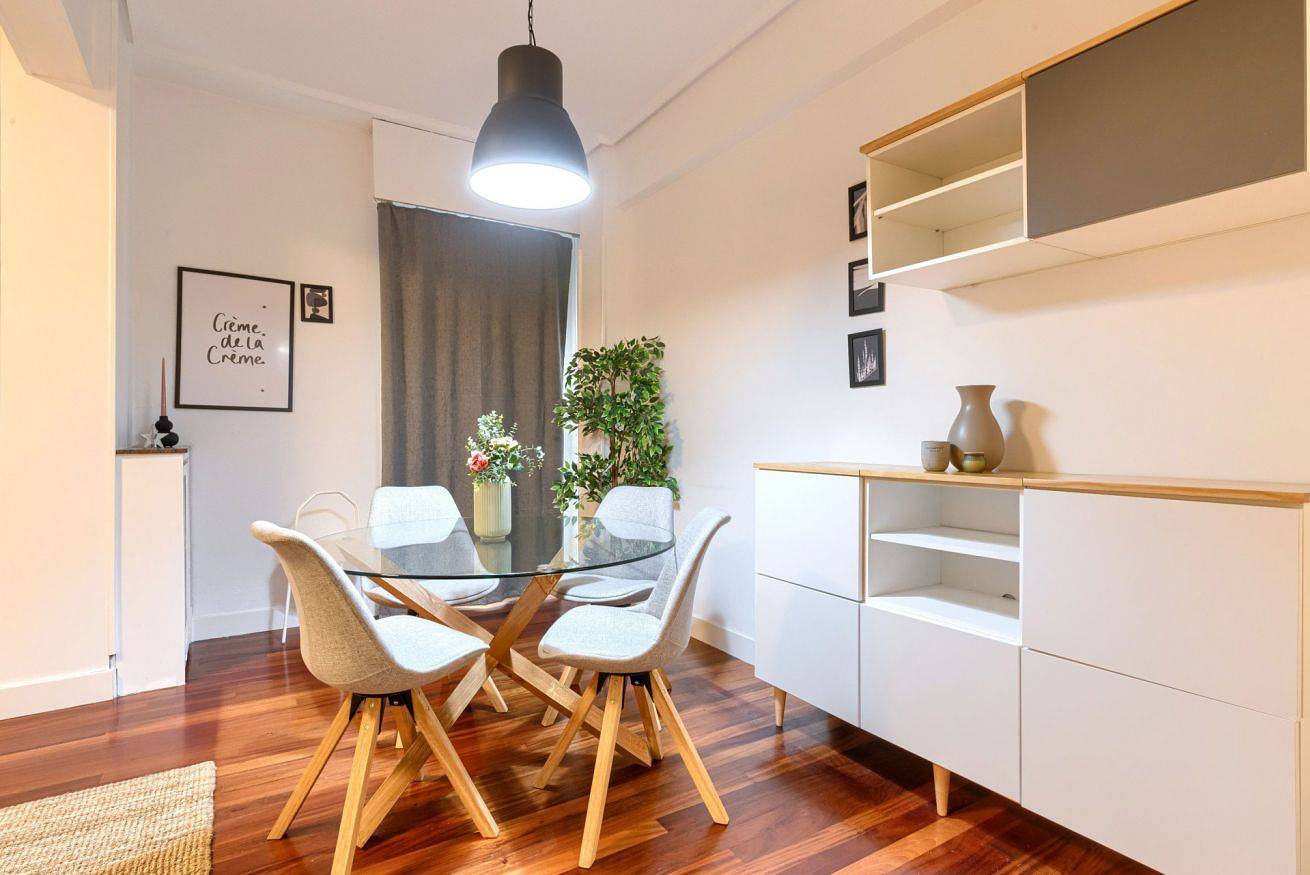 Hel lejlighed, Vt Recien renovado en Zabalburo  in Bilbao, Vizcaya