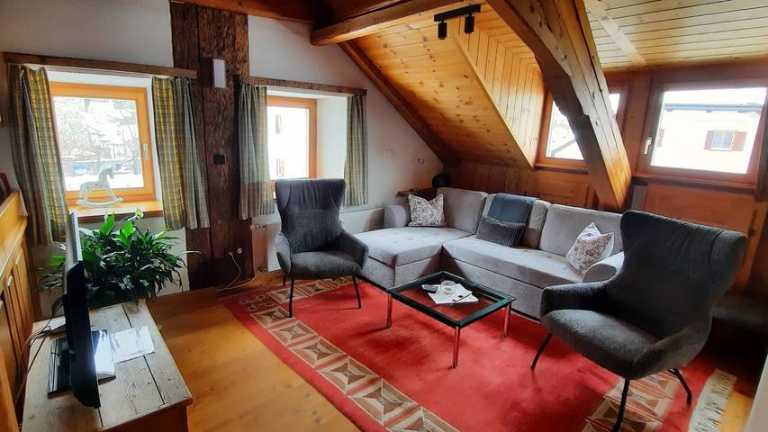 Ganze Ferienwohnung, Ferienwohnung Chasa Solena - Ferienwohnung für 4 Personen in Susch, Unterengadin