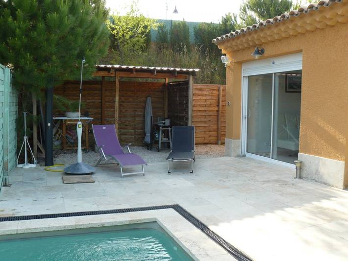 Gîte pour 2 personnes, avec piscine ainsi que terrasse et jardin, animaux acceptés à Vaison-la-Romaine - 2