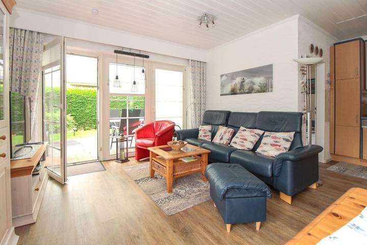 Ferienwohnung für 3 Personen, mit Terrasse und Garten in Greetsiel