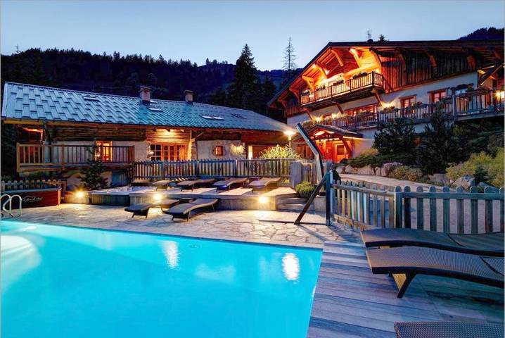 Hôtel pour 2 personnes, avec Jacuzzi et Terrasse ainsi que Jardin et Piscine à Hauteluce