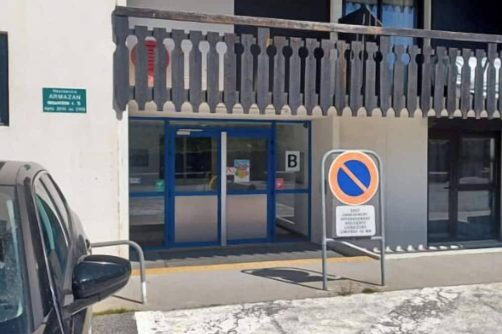 Ganze Wohnung, Apt for 4 people at the foot of the slopes and hiking trails with views over the valley in Cadeilhan-Trachère, Nationalpark Pyrenäen