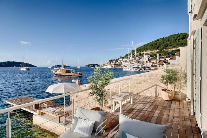 Villa für 8 Personen, mit Ausblick und Terrasse auf Vis