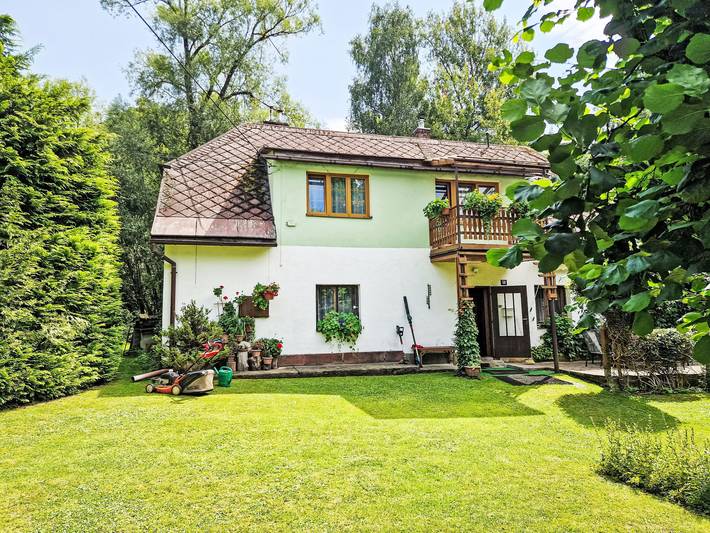 Vakantiehuis voor 12 personen, met terras en tuin in Bohemen