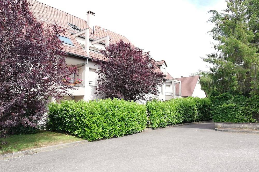 Appartement entier, Appartement duplez en Rez de Jardin avec terrasse plein Sud in Ensisheim, Région de Guebwiller