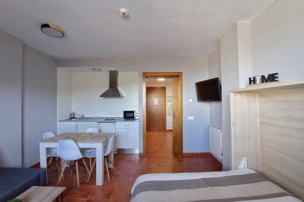 Entire apartment, Poppy Studio in Sierra Nevada Ski Resort, Monachil